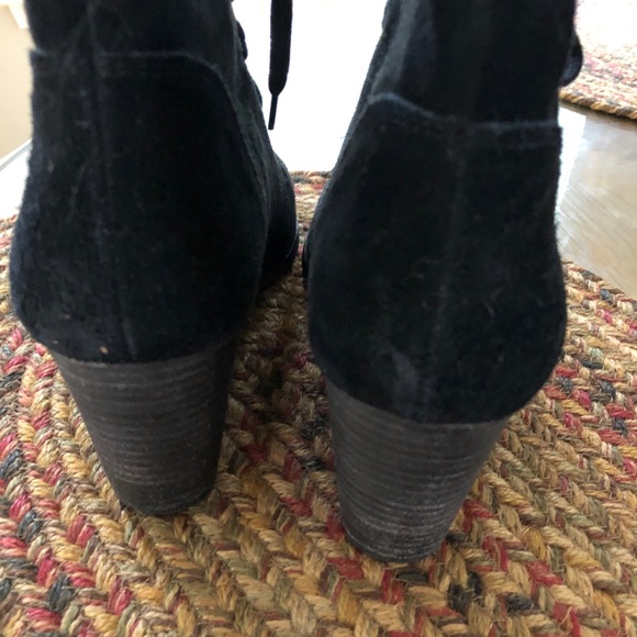 Lucky Brand Suede black boots. Size 8 - Picture 3 of 6